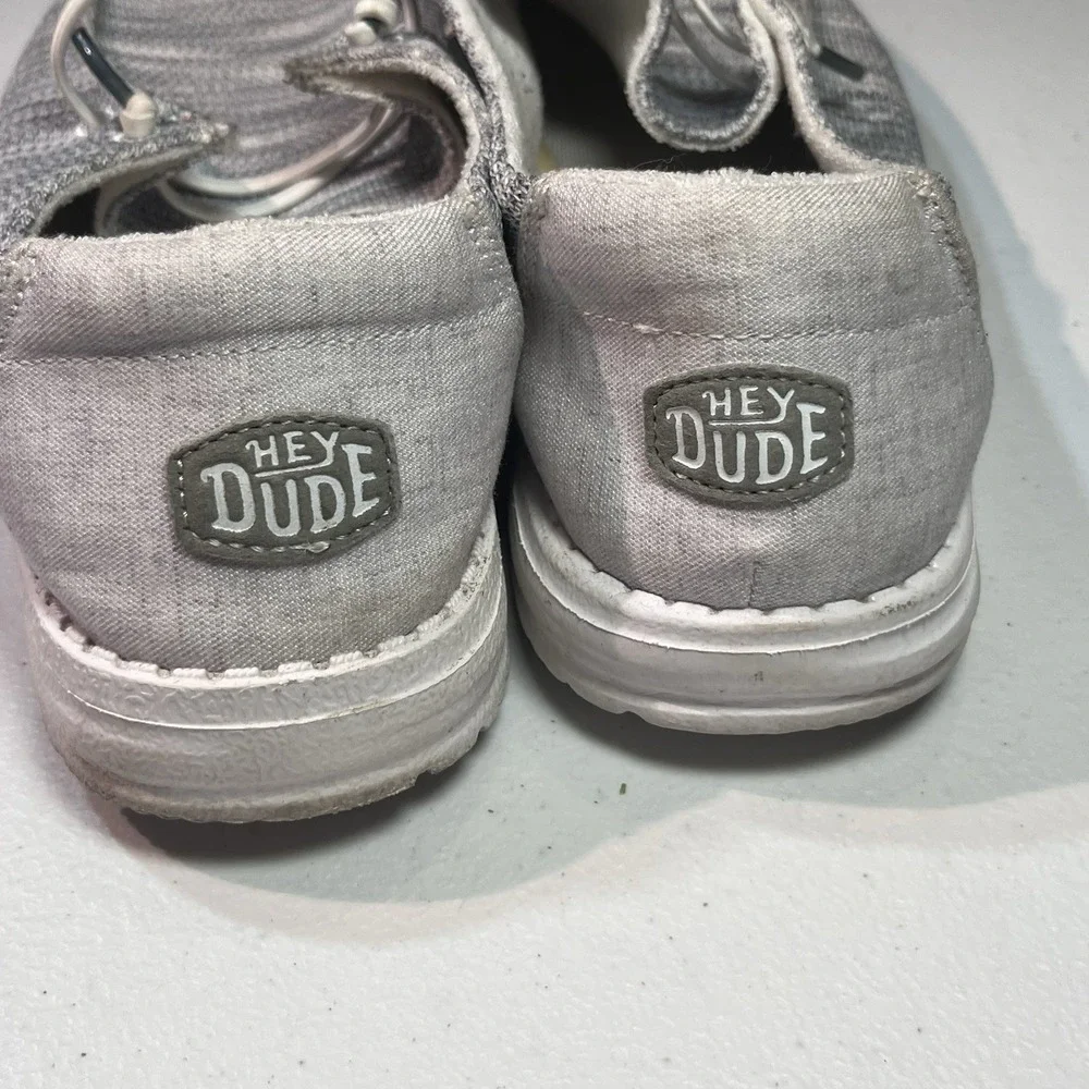 Hey Dude hey dude